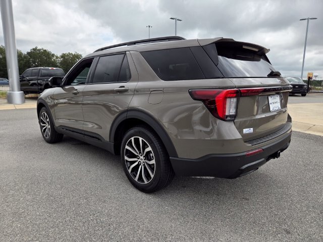 New 2027 Ford Explorer ST-Line RWD image 36
