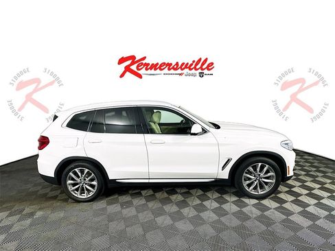 Used 2019 BMW X3 sDrive30i w/ Premium Package image 8