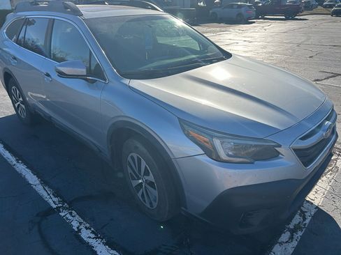 Used 2020 Subaru Outback Premium w/ Popular Package #1 image 4