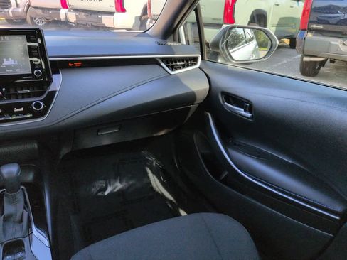 Used 2022 Toyota Corolla SE FWD image 16