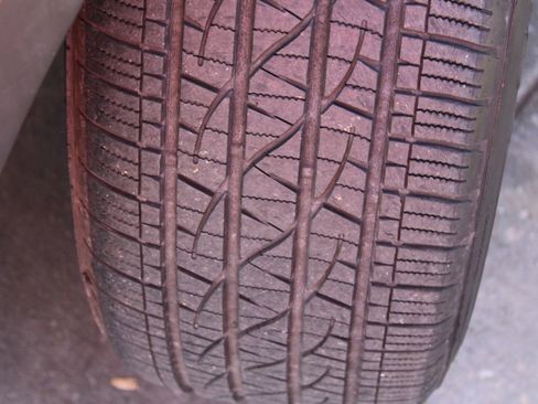 Used 2018 Ford Explorer XLT image 13