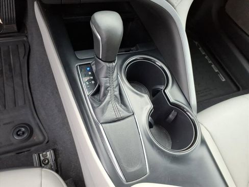 Used 2019 Toyota Camry SE image 30