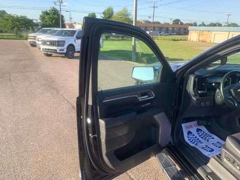 Used 2023 Chevrolet Silverado 1500 High Country AWD/4WD image 10
