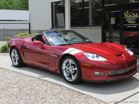 Used 2011 Chevrolet Corvette Grand Sport w/ Preferred Equipment Group RWD image 21