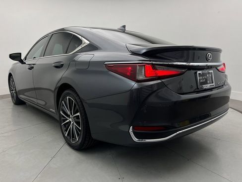 Used 2022 Lexus ES 300h w/ Premium Package image 11