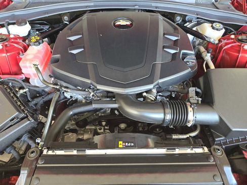 Certified 2024 Chevrolet Camaro LT image 30