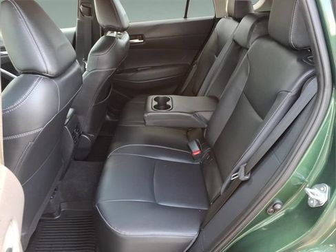 Used 2025 Toyota Corolla Cross XLE w/ Convenience Package AWD/4WD image 29