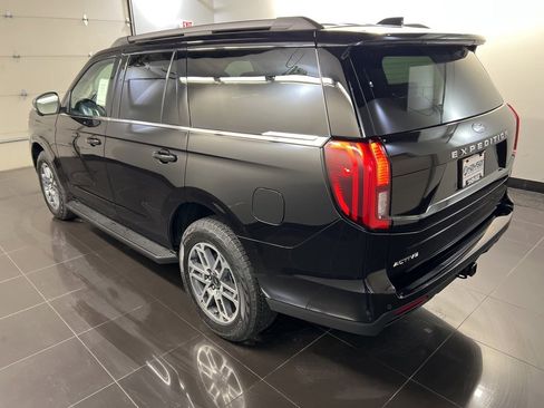 New 2025 Ford Expedition Active image 4