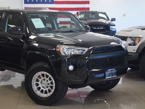 Used 2014 Toyota 4Runner SR5 AWD/4WD image 3