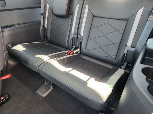 New 2026 Volkswagen Atlas Peak Edition image 18