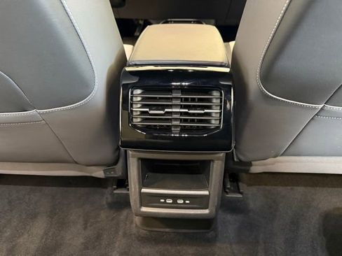 Used 2023 Volkswagen ID.4 Pro AWD/4WD image 18