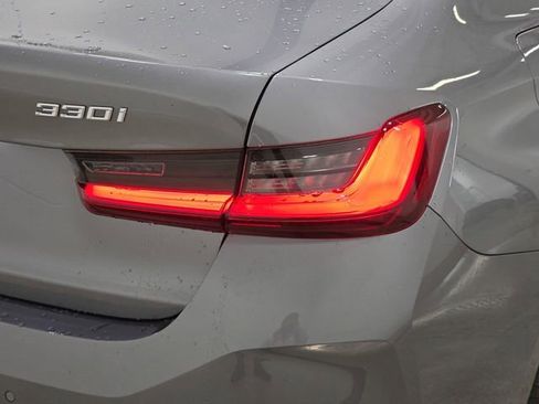 Certified 2023 BMW 330i xDrive Sedan w/ Parking Assistance Package image 31