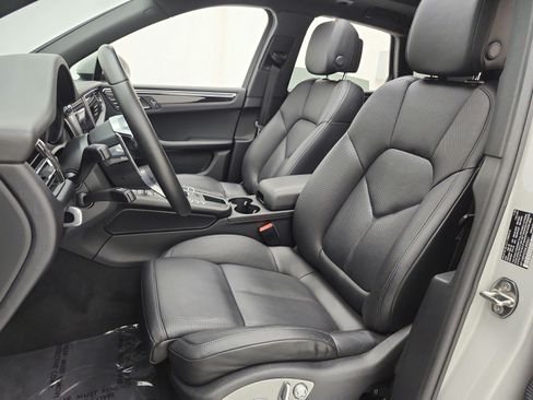 Used 2021 Porsche Macan S AWD/4WD image 13