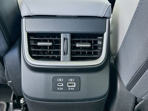 Used 2023 Subaru Legacy Premium image 16