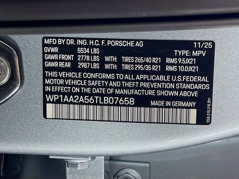 New 2026 Porsche Macan image 34