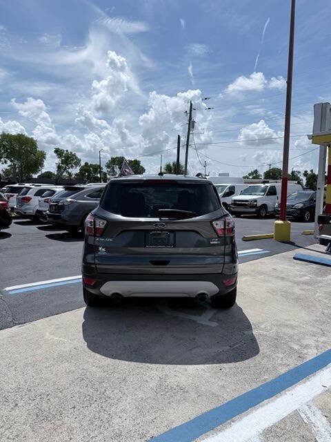 Used 2018 Ford Escape SE AWD/4WD image 6