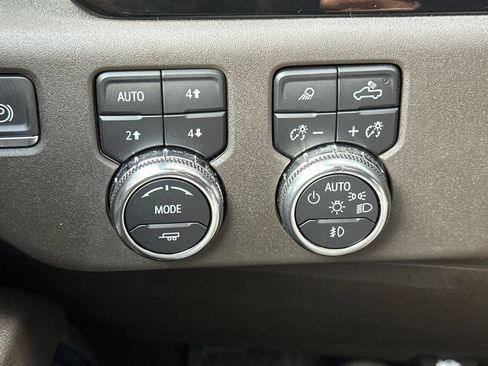 Used 2024 GMC Sierra 2500 SLT w/ Max Trailering Package image 38