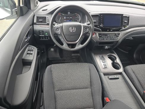 Used 2023 Honda Ridgeline Sport image 14