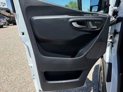 Used 2019 Mercedes-Benz Sprinter 2500 image 22
