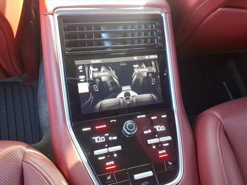 Used 2020 Porsche Panamera GTS image 17