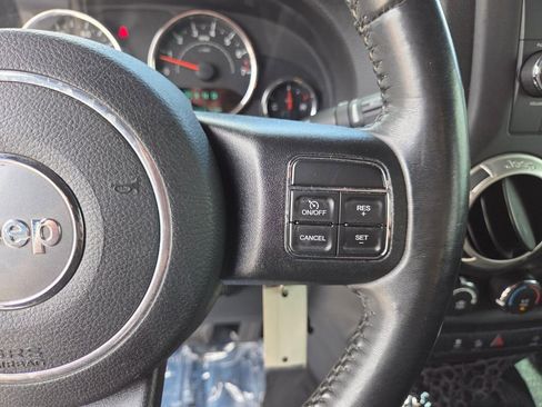 Used 2017 Jeep Wrangler Unlimited Sahara w/ Max Tow Package AWD/4WD image 27