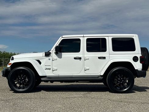 Used 2023 Jeep Wrangler Unlimited Sahara w/ Cold Weather Group AWD/4WD image 3