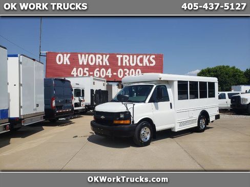 Used 2011 Chevrolet Express 3500 w/ School Bus Package RWD image 1