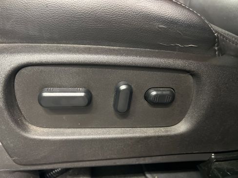 Used 2015 Ford Explorer Limited w/ Equipment Group 302A image 31