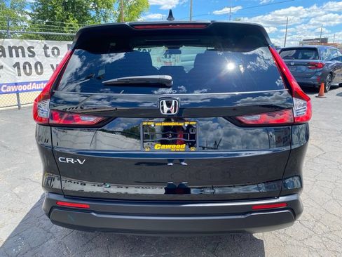 Used 2024 Honda CR-V EX image 3