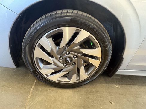 Used 2024 Subaru Legacy Limited AWD/4WD image 10