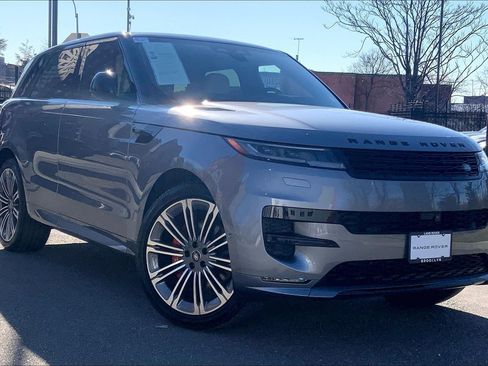 Used 2024 Land Rover Range Rover Sport Dynamic SE image 2