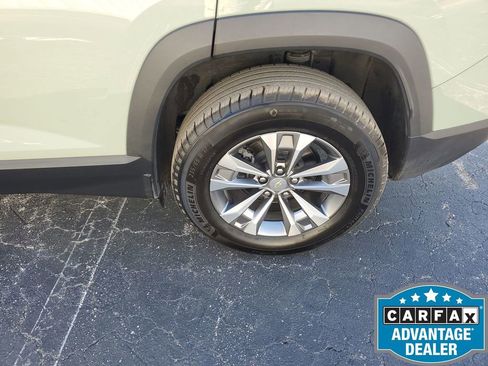 Used 2025 Chevrolet Equinox LT w/ Convenience Package II image 21