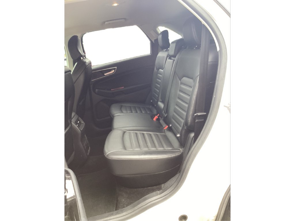 Used 2017 Ford Edge SEL w/ Equipment Group 201A AWD/4WD image 12