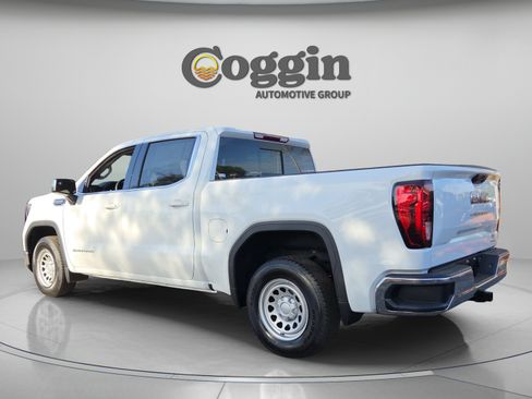 New 2026 GMC Sierra 1500 SLE w/ Preferred Package RWD image 3