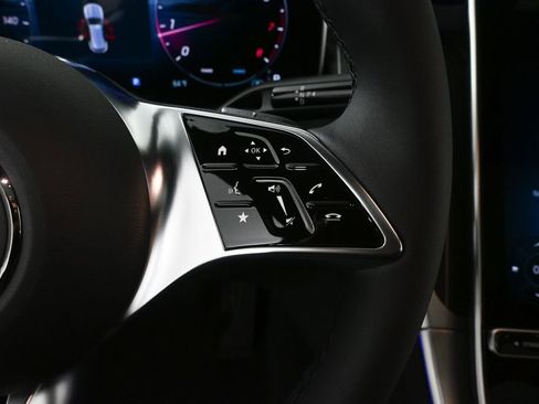 New 2026 Mercedes-Benz GLC 300 image 11