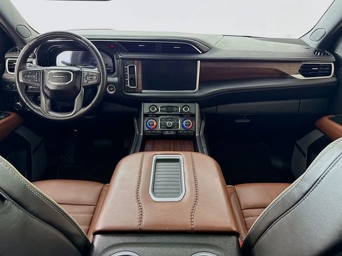 Used 2023 GMC Yukon XL Denali Ultimate image 13