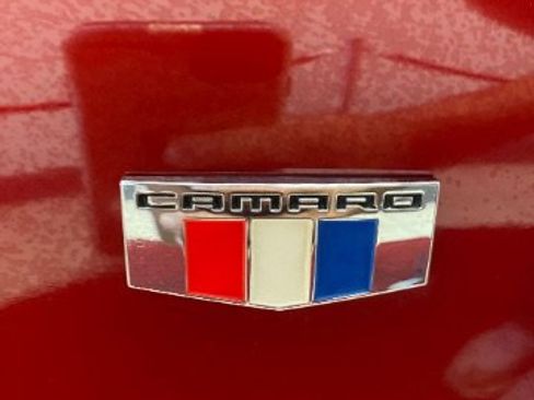 Used 2018 Chevrolet Camaro LT w/ Technology Package image 25