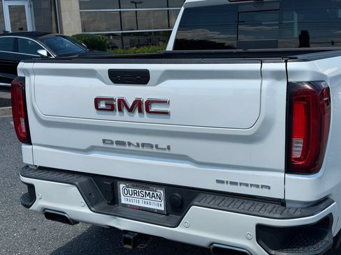 Used 2022 GMC Sierra 1500 Denali w/ Denali Premium Package AWD/4WD image 11