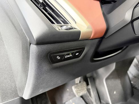 Used 2023 BMW iX xDrive50 w/ Sport Package image 32