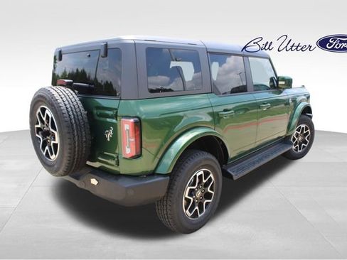 New 2025 Ford Bronco Outer Banks image 3