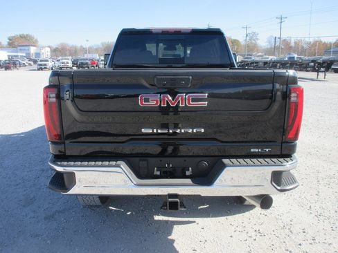 New 2026 GMC Sierra 3500 SLT image 6