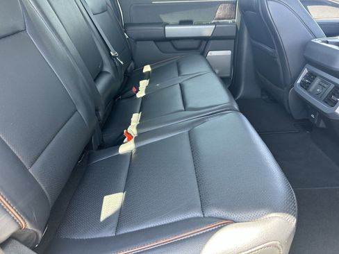 Used 2025 Ford F250 Lariat AWD/4WD image 13