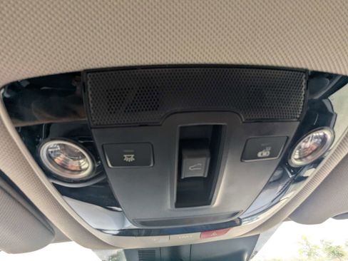 Used 2022 Kia Sorento S w/ Panoramic Sunroof Package FWD image 26