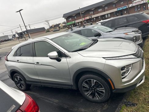 Used 2023 Mitsubishi Eclipse Cross SE image 2