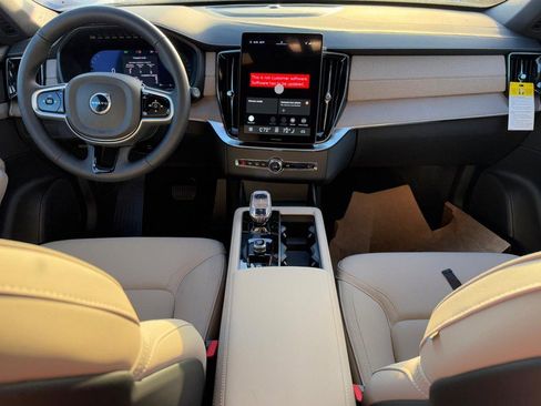 New 2026 Volvo XC90 B6 Plus w/ Protection Package Premier image 8