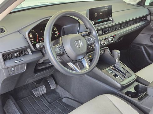 Used 2024 Honda CR-V EX image 10