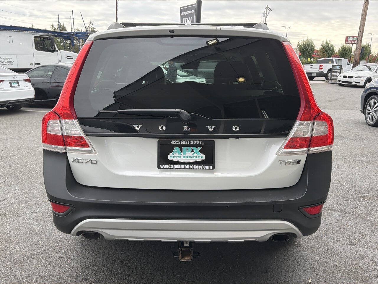 Used 2016 Volvo XC70 T5 Premier w/ Proximity Package AWD/4WD image 5