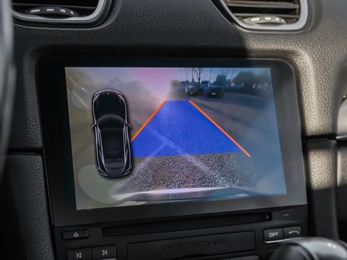 Used 2018 Porsche 718 Cayman S image 17