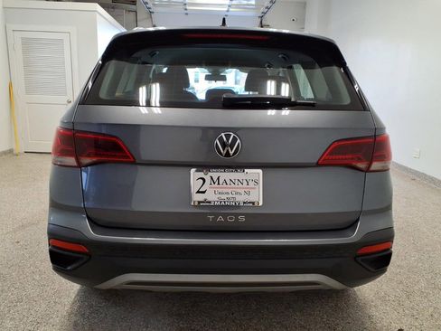 Used 2022 Volkswagen Taos S w/ IQ Drive S Package image 5