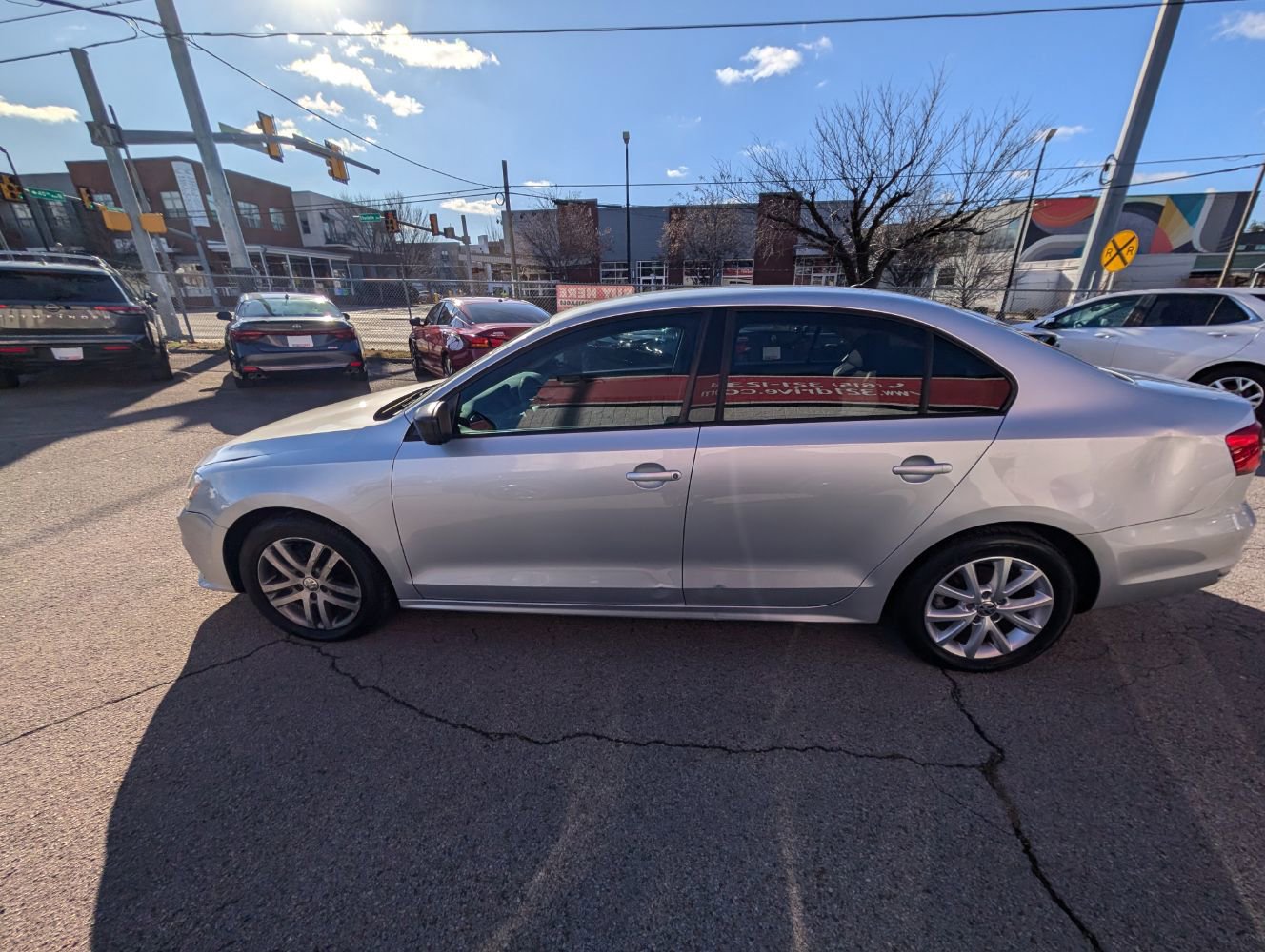 Used 2015 Volkswagen Jetta SE FWD image 9